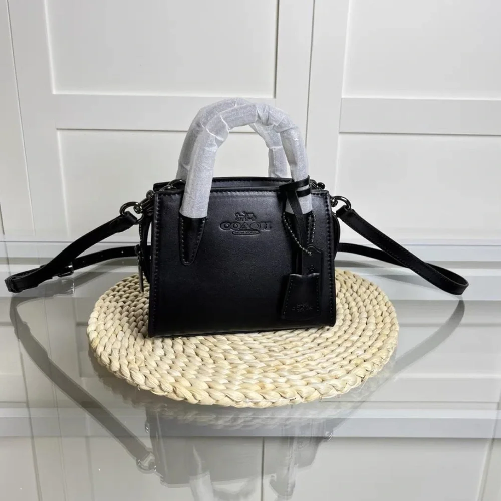 Coach Black shoulder bag - Picture 2 of 8